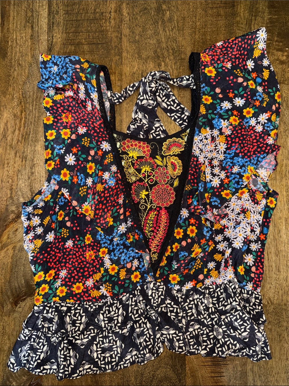 Women's Black Floral Mixed-Print V-Neck Top